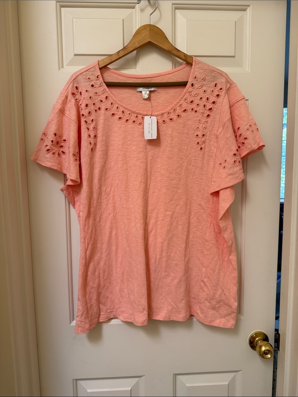NWT CJ Banks Peach Pink Eyelet Short Sleeve Top